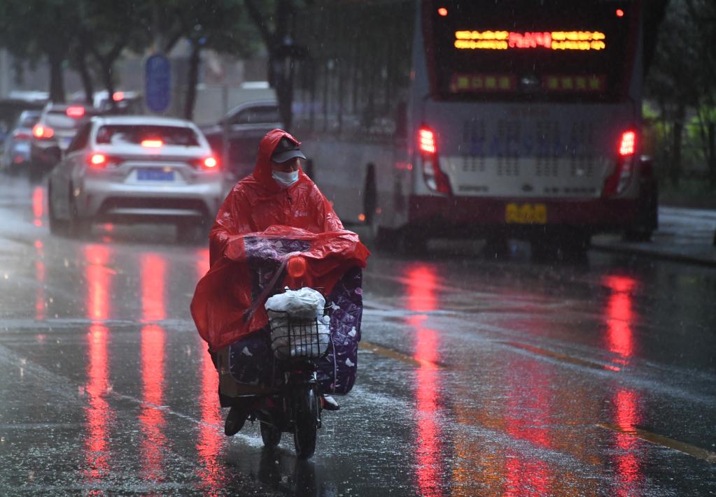 北京迎來強(qiáng)降雨