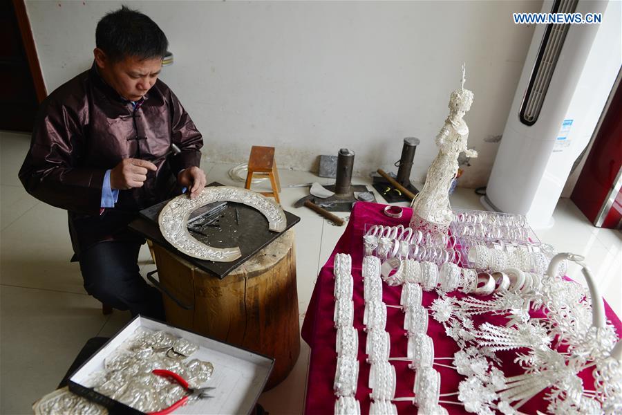 #CHINA-GUIZHOU-MIAO PEOPLE-SILVER JEWELRY (CN)