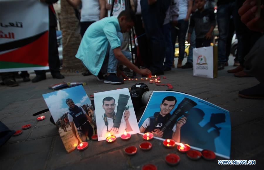 MIDEAST-NABLUS-GAZA RALLY-JOURNALIST-DEATH-MOURNING