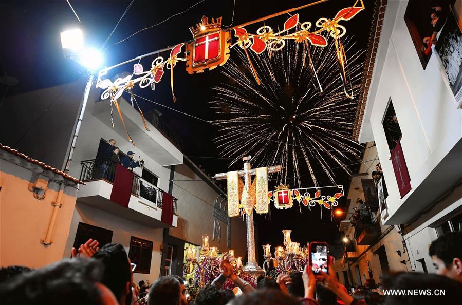 SPAIN-CANARIAS-LOS REALEJOS-CROSSES AND FIRES-FESTIVAL