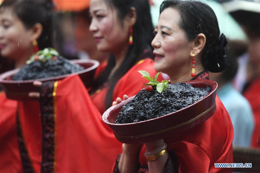 CHINA-HANGZHOU-CULTURE-SUMMER-RITUAL (CN)