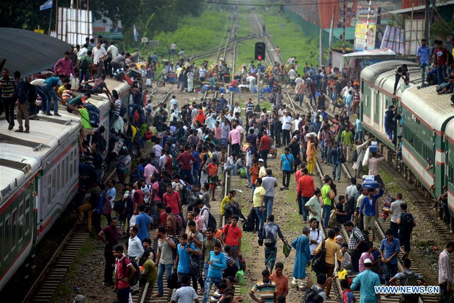 BANGLADESH-DHAKA-EID AL-FITR-TRAVELLERS