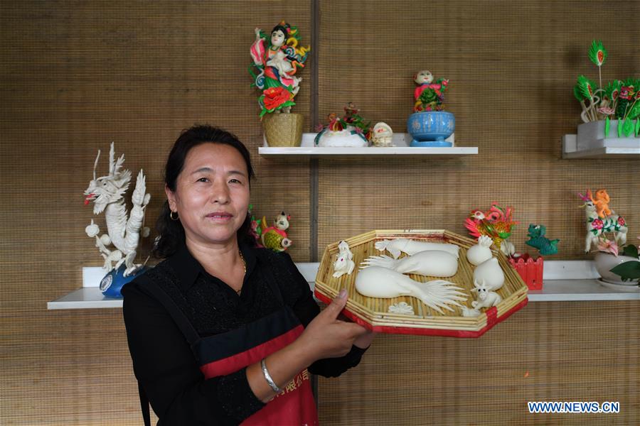 CHINA-SHANXI-LANXIAN-HANDICRAFT-DOUGH MODELLING (CN)