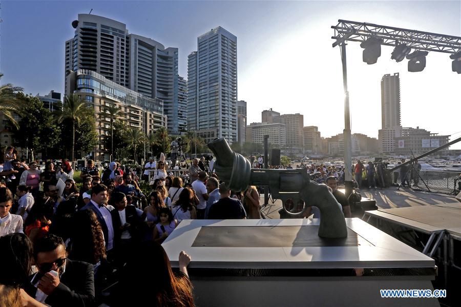 LEBANON-BEIRUT-SCULPTURE-NON-VIOLENCE-INAUGURATION