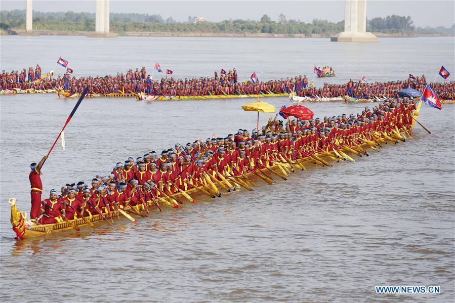 CAMBODIA-PREY VENG-DRAGON BOAT-WORLD RECORD