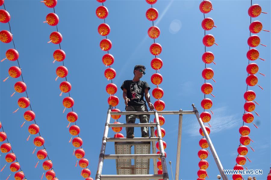 MALAYSIA-KUALA LUMPUR-LANTERN FESTIVAL-PREPARATION