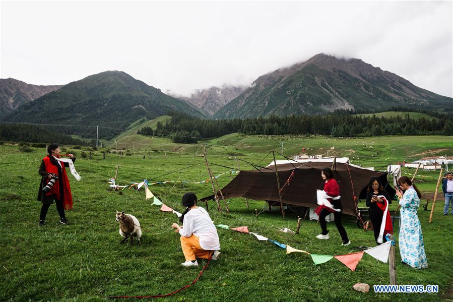 CHINA-QINGHAI-QILIAN MOUNTAINS-SCENERY (CN)