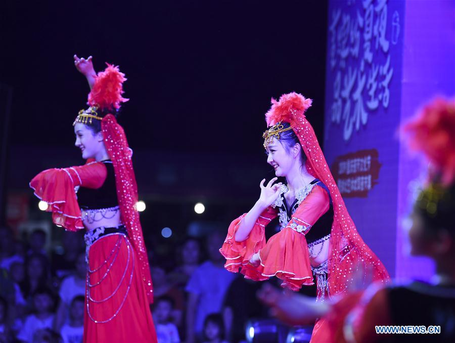 CHINA-CHONGQING-EVENING ECONOMY-NIGHT LIFE (CN)