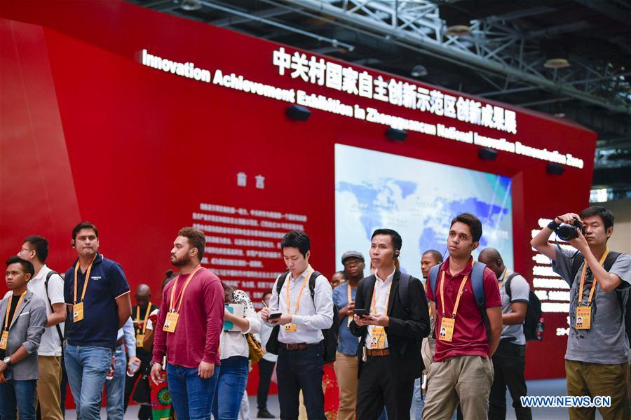 CHINA-BEIJING-ZHONGGUANCUN-EXHIBITION-JOURNALISTS-VISIT (CN)