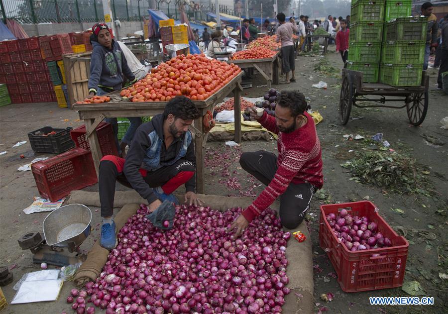 INDIA-NEW DELHI-ONION PRICES-SOARING