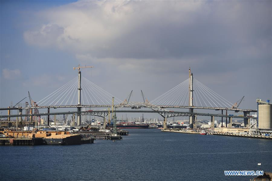 U.S.-LOS ANGELES-LONG BEACH-PORT