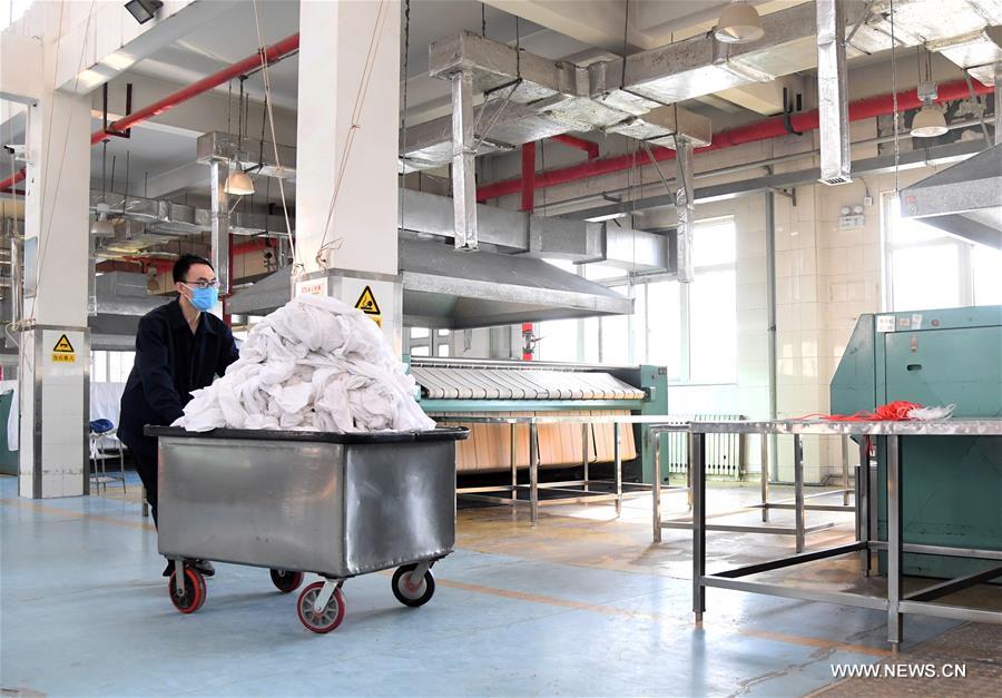 CHINA-BEIJING-NOVEL CORONAVIRUS-EPIDEMIC-RAILWAY-BEDDING-CLEANING-DISINFECTION (CN)