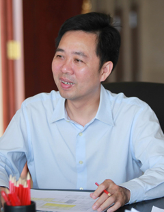 弘陽集團董事長、總裁曾煥沙