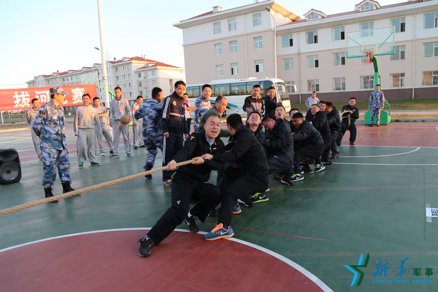 &uarr;資料圖片：張超積極參加團(tuán)文體活動。