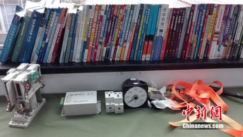 周勇工作室的一角。中新網(wǎng) 邱宇 攝