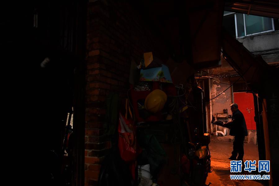 （圖片故事）（8）寒冬里暖暖的&ldquo;三毛錢(qián)&rdquo;