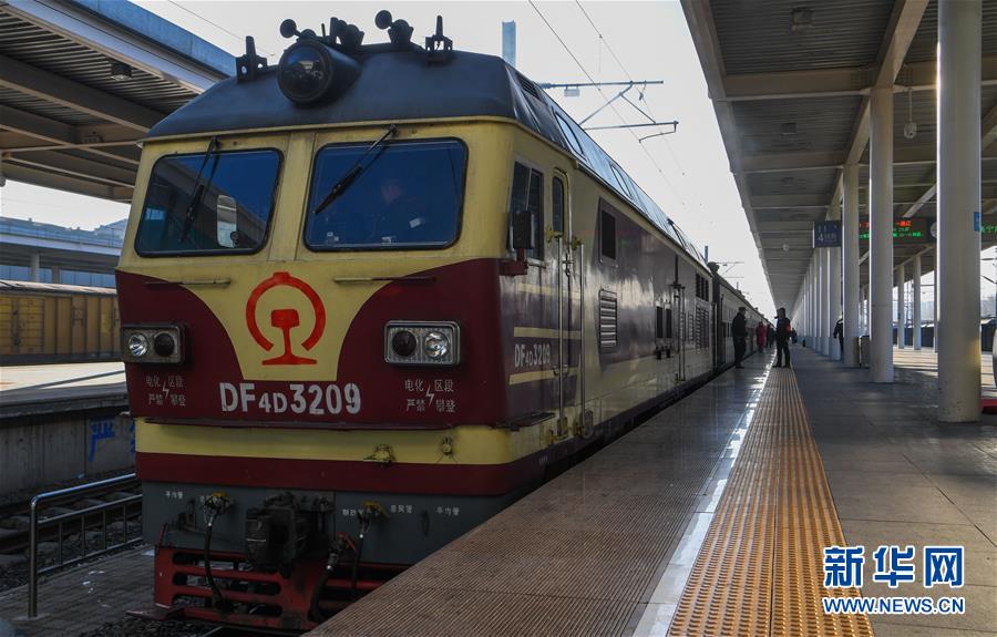 （圖片故事）（2）草原上的&ldquo;便民巴士&rdquo;