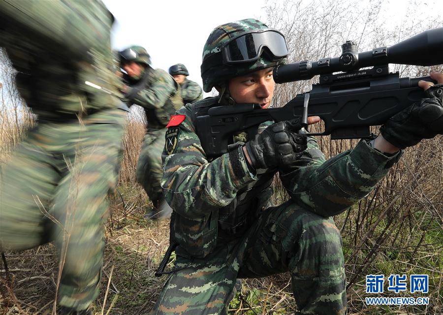 （軍事）（3）野外實戰(zhàn) 磨礪“刀鋒”