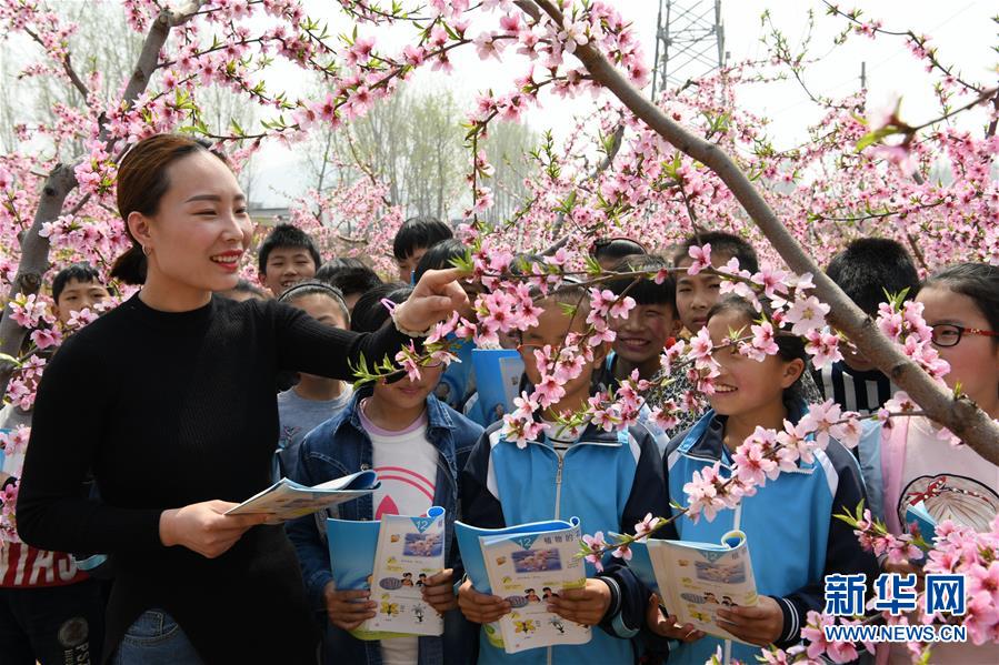 （新華全媒頭條&middot;兩會精神看落實&middot;圖文互動）（3）適應發(fā)展新方位 奮進決勝長征路