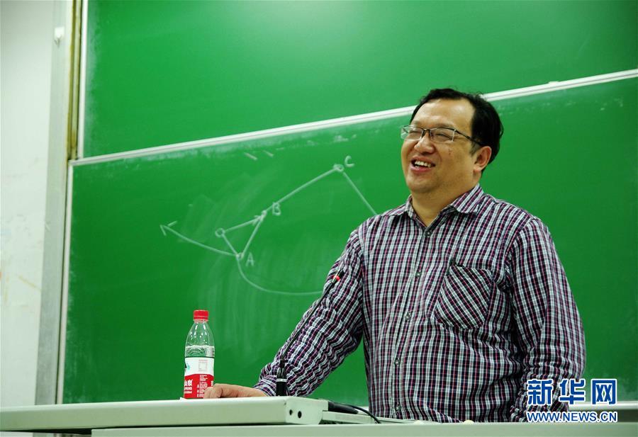 （新華全媒頭條&middot;圖文互動(dòng)）（3）清明，為了祭奠，更為了前行