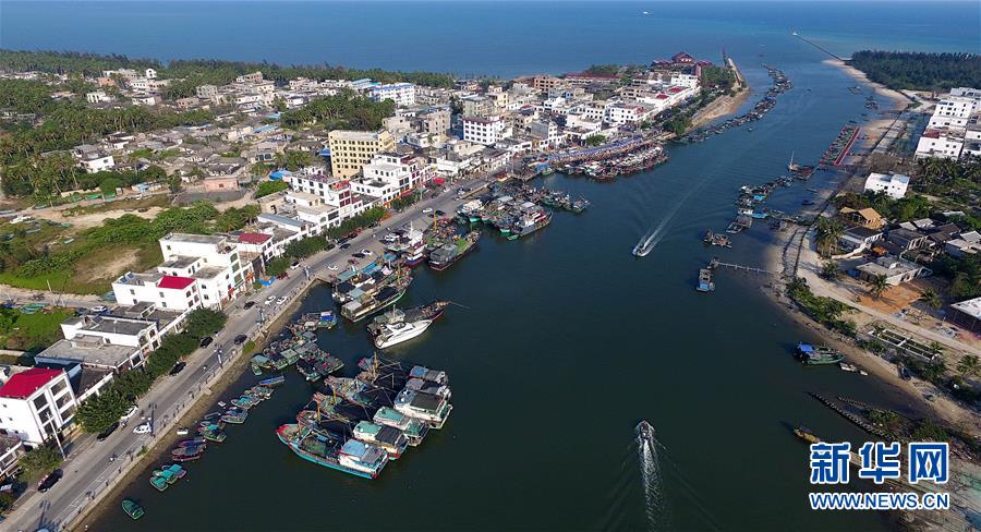 （新華全媒頭條&middot;潮起海之南&middot;圖文互動(dòng)）（10）在偉大復(fù)興新征程上揚(yáng)帆遠(yuǎn)航&mdash;&mdash;從海南建省辦特區(qū)看中國(guó)改革開(kāi)放40年