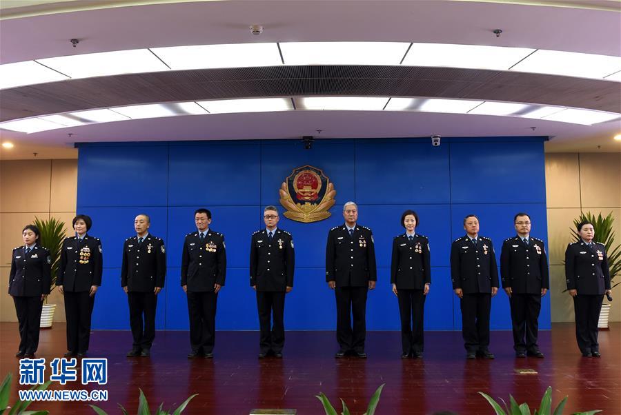 (在習(xí)近平新時(shí)代中國(guó)特色社會(huì)主義思想指引下——新時(shí)代新氣象新作為·新華全媒頭條·圖文互動(dòng))(7)最濃是這中國(guó)紅——北京市西城區(qū)弘揚(yáng)紅墻意識(shí)深化改革發(fā)展紀(jì)實(shí)