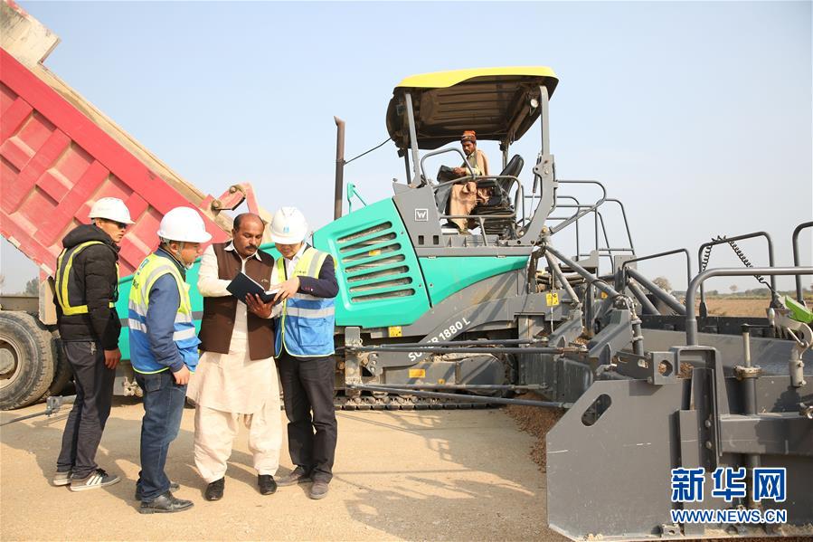 （新華全媒頭條&middot;圖文互動）（4）構(gòu)建命運(yùn)共同體　開啟上合新時代&mdash;&mdash;習(xí)近平主席推動上合組織發(fā)展五年間