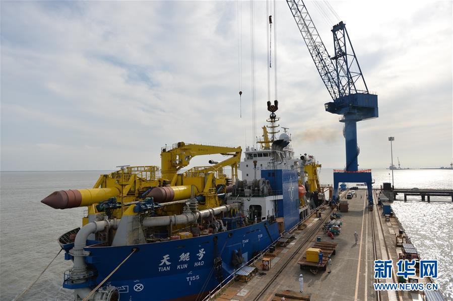 （圖文互動）（6）我國自主研發(fā)的疏浚重器&ldquo;天鯤號&rdquo;首次試航成功