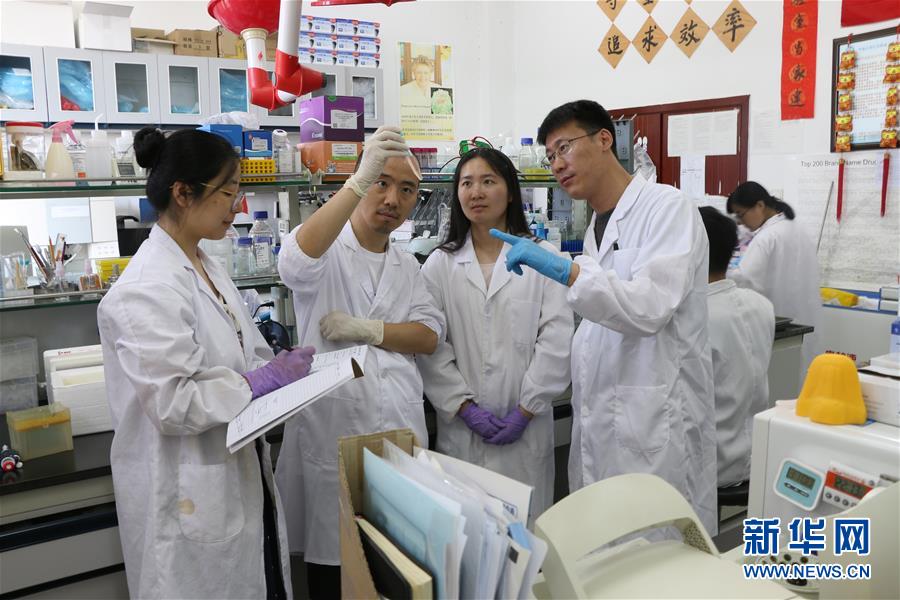 （新華全媒頭條&middot;圖文互動(dòng)）（2）抗癌藥，不只是降價(jià)這一件事&mdash;&mdash;一粒藥的困境如何破解？