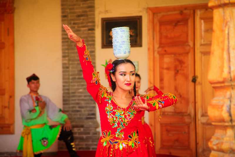 【新時(shí)代幸福美麗新邊疆】去伊犁喀贊其拜訪“生活在宮殿里的老百姓”