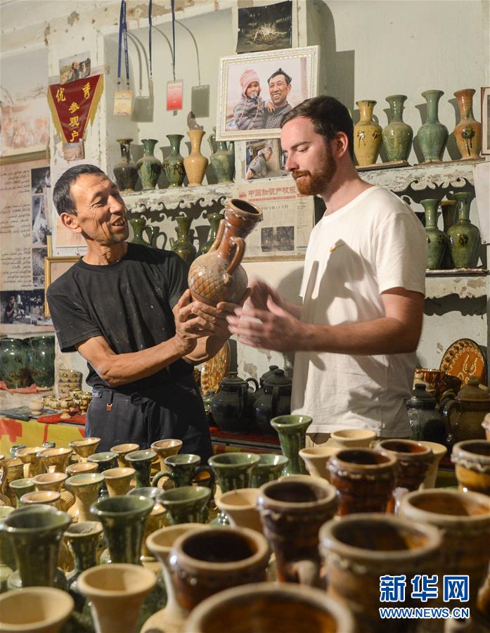 （新華全媒頭條&middot;圖文互動(dòng)）（1）去新疆！穿越古今絲綢之路