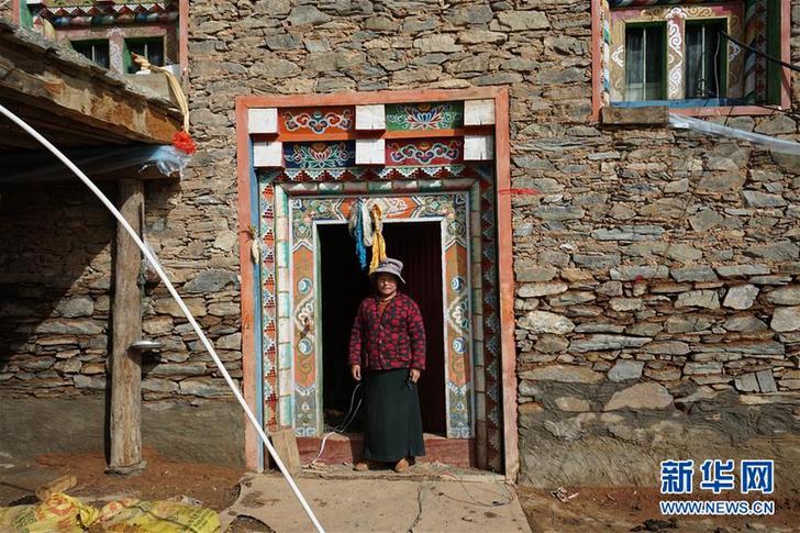 （圖文互動(dòng)）（4）日子繼續(xù)好好過(guò)&mdash;&mdash;探訪金沙江堰塞湖四川安置點(diǎn)