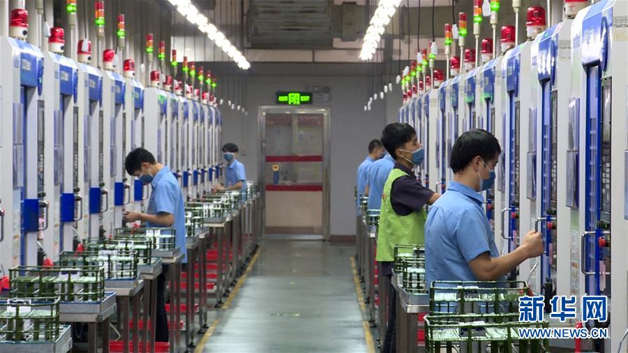 （慶祝改革開(kāi)放40周年基層行&middot;鄉(xiāng)鎮(zhèn)篇&middot;圖文互動(dòng)）（2）東莞長(zhǎng)安鎮(zhèn)：田塘里&ldquo;飛&rdquo;出的智能&ldquo;機(jī)&rdquo;地 