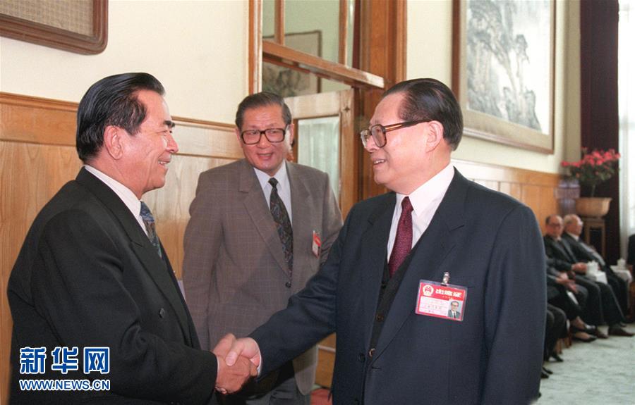 （時政）（4）鐵木爾&middot;達瓦買提同志生平照片