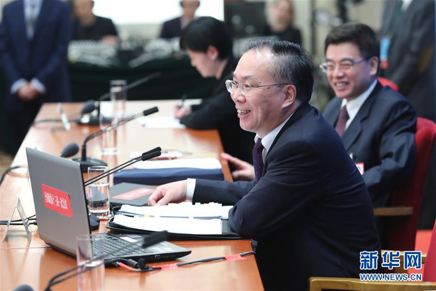 （兩會&middot;XHDW）（3）全國政協(xié)十三屆一次會議舉行新聞發(fā)布會