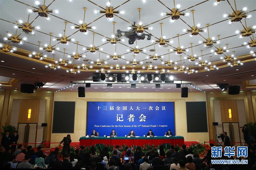 （兩會(huì)）（2）科技部部長(zhǎng)萬(wàn)鋼等就&ldquo;加快建設(shè)創(chuàng)新型國(guó)家&rdquo;答記者問(wèn)