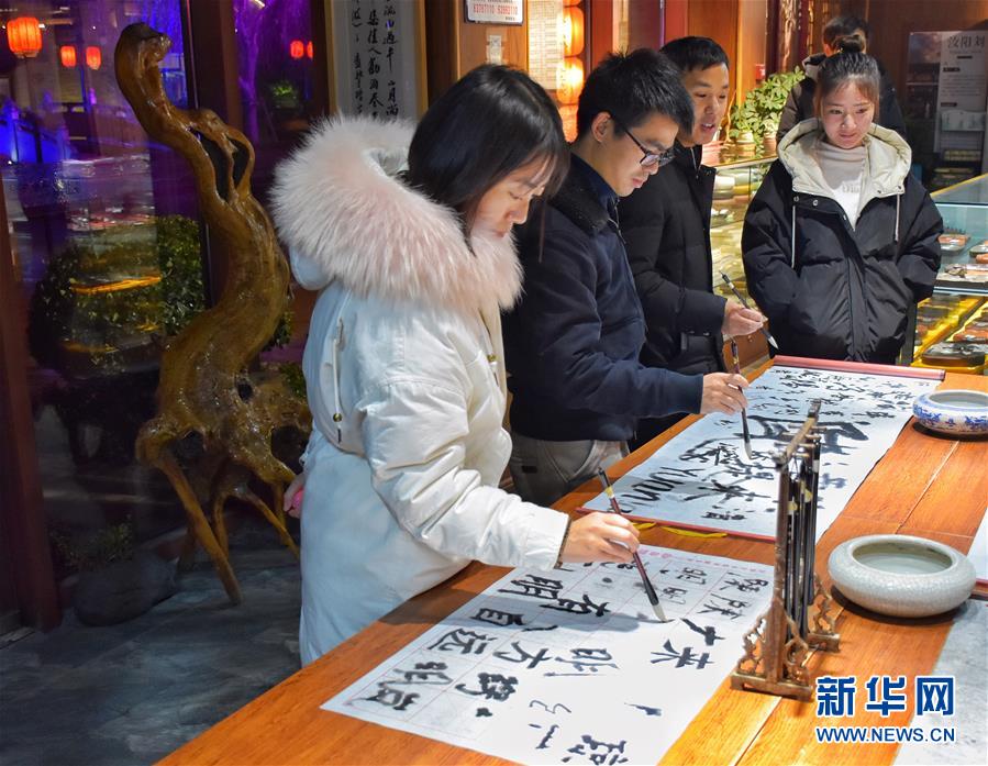 (在習(xí)近平新時代中國特色社會主義思想指引下——新時代新作為新篇章·圖文互動)(1)水綠相間看古都 古今輝映洛陽城