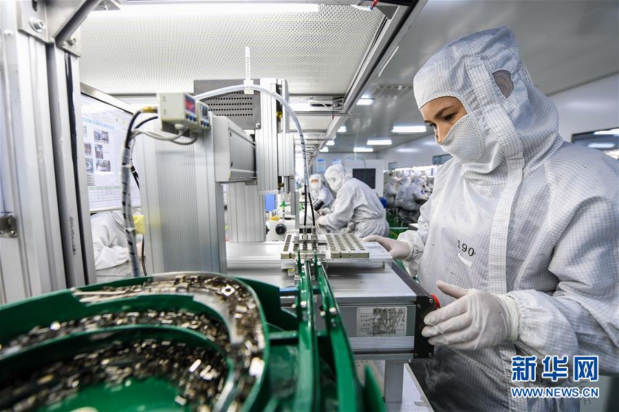 （兩會(huì)前夕看落實(shí)&middot;圖文互動(dòng)）（4）在高質(zhì)量發(fā)展的探索中奮進(jìn)&mdash;&mdash;內(nèi)蒙古落實(shí)習(xí)近平總書(shū)記全國(guó)兩會(huì)重要講話精神紀(jì)實(shí)