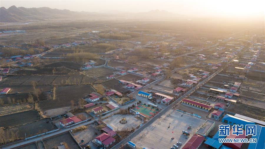 （壯麗70年&middot;奮斗新時代&middot;圖文互動）（4）情同一家，守望相助，共奔小康&mdash;&mdash;內(nèi)蒙古興安盟巴彥敖包嘎查民族團結(jié)見聞