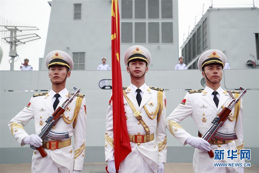 （新華全媒頭條·人民海軍70年·圖文互動）（1）奏響新時代海上和平樂章——人民海軍成立70周年海上閱兵活動紀(jì)實(shí)