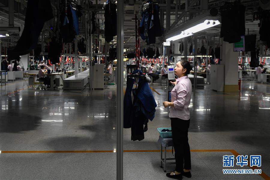 （壯麗70年&middot;奮斗新時(shí)代&middot;圖文互動(dòng)）（1）&ldquo;用心的作品是有靈魂的&rdquo;&mdash;&mdash;從&ldquo;紅幫裁縫&rdquo;到服裝名城