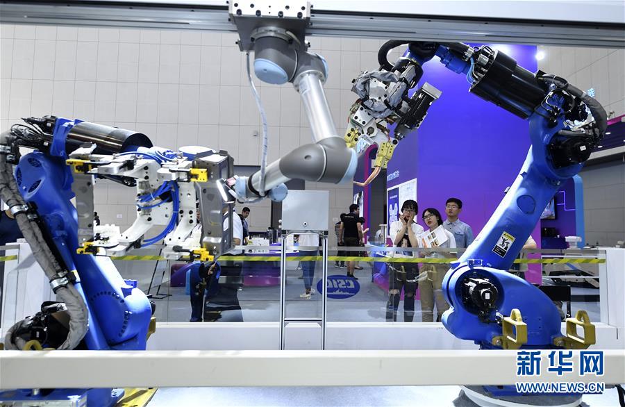 （新華全媒頭條&middot;圖文互動）（5）擁抱智能新時代：世界智能大會釋放了哪些新信號？