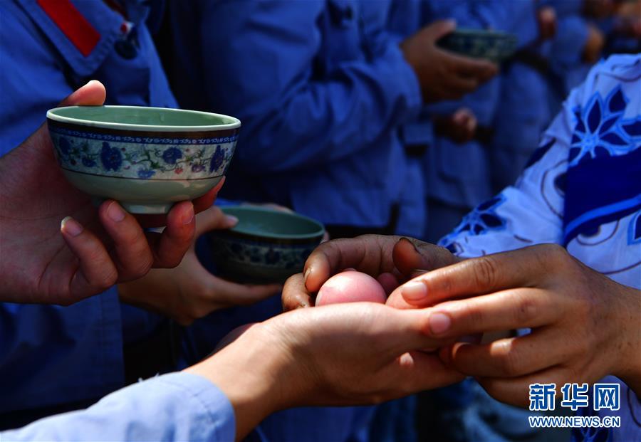 （新華全媒頭條&middot;不忘初心、牢記使命&mdash;&mdash;記者再走長(zhǎng)征路&middot;圖文互動(dòng)）（4）風(fēng)展紅旗如畫(huà)&mdash;&mdash;來(lái)自長(zhǎng)征出發(fā)地長(zhǎng)汀、寧化的紅色信仰報(bào)告 