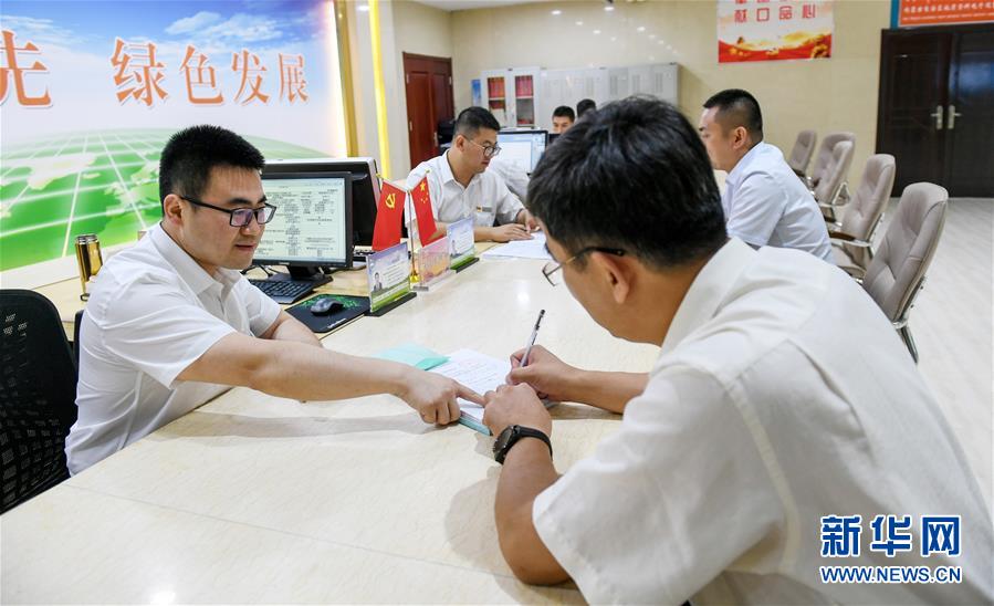 (新華全媒頭條·圖文互動)(8)心系北疆 情滿草原——習(xí)近平總書記考察內(nèi)蒙古回訪記