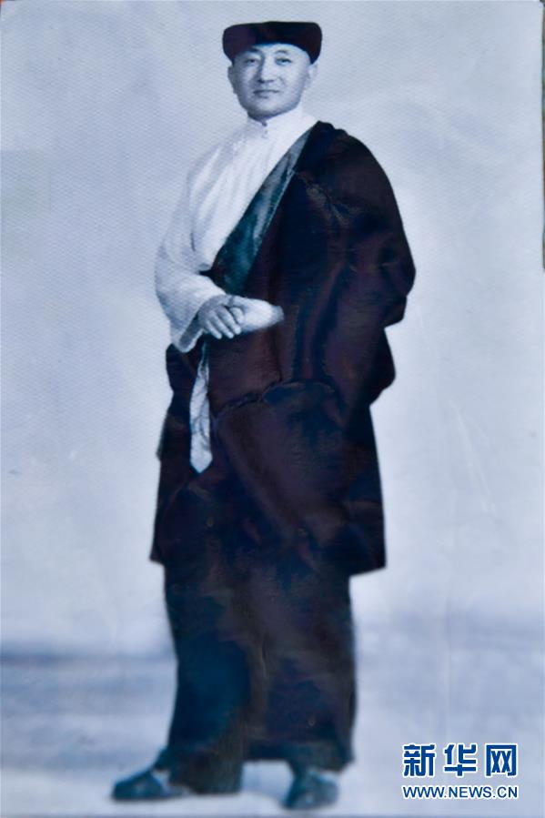 （新華全媒頭條&middot;愛國情 奮斗者&middot;圖文互動）（5）初心不改 紅心向黨&mdash;&mdash;西部戰(zhàn)區(qū)陸軍某旅玉樹獨立騎兵連連長尼都塔生一家四代跟黨走紀實