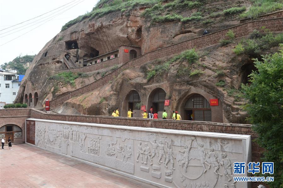 （新華全媒頭條&middot;壯麗70年&middot;奮斗新時代&mdash;&mdash;記者再走長征路&middot;圖文互動）（12）紅星，從這里照耀中國&mdash;&mdash;陜北見證中國革命的歷史轉(zhuǎn)折