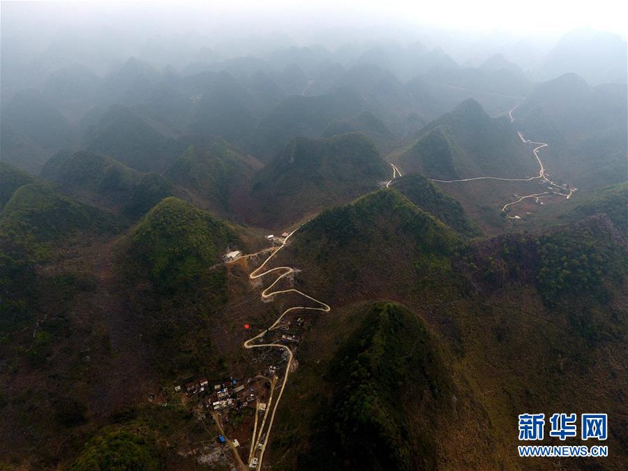 （壯麗70年·奮斗新時代——共和國發(fā)展成就巡禮）（10）人暢其行、貨暢其流——共和國交通運(yùn)輸業(yè)發(fā)展成就巡禮