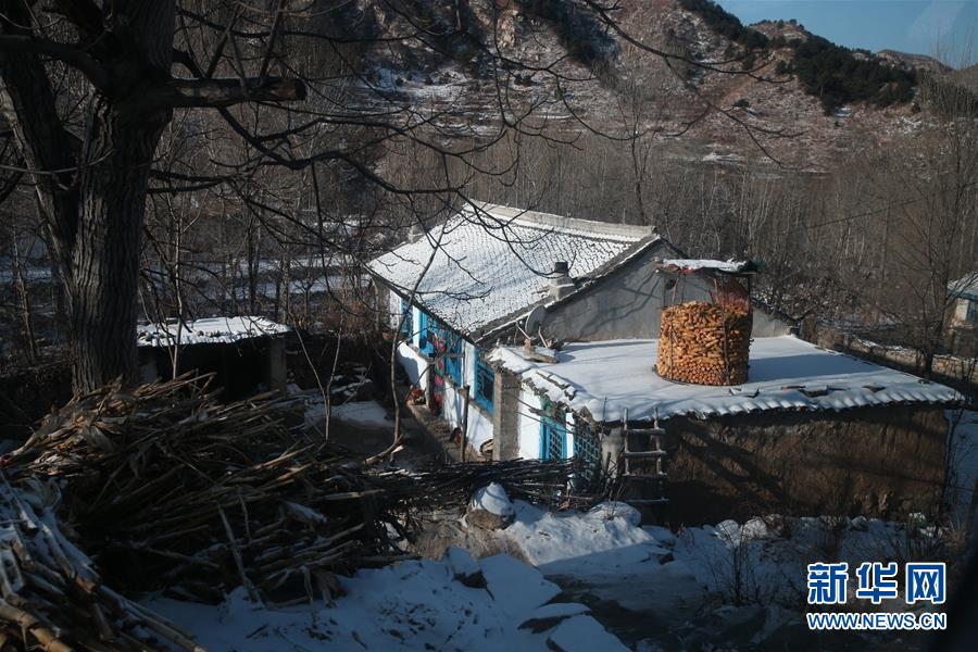 （集中連片特困地區(qū)貧困村調(diào)研行&middot;圖文互動）（1）只要有信心，黃土變成金&mdash;&mdash;河北阜平縣駱駝灣村和顧家臺村脫貧調(diào)查 