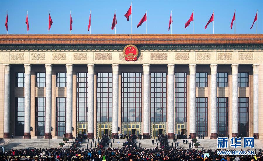 （新華全媒頭條&middot;圖文互動(dòng)）（3）在民主法治的道路上砥礪奮進(jìn)&mdash;&mdash;寫在全國人民代表大會(huì)成立65周年之際