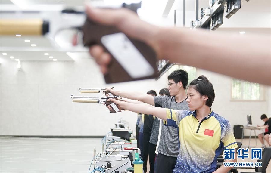 （軍運(yùn)會&middot;圖文互動）（1）斗志昂揚(yáng)創(chuàng)佳績 壯懷激烈展雄風(fēng)&mdash;&mdash;八一空軍五項(xiàng)隊(duì)成長記（配本社同題文字稿）